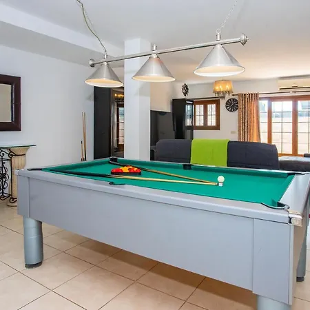 Vista Blanca Villa