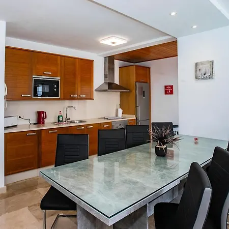Vista Blanca Villa